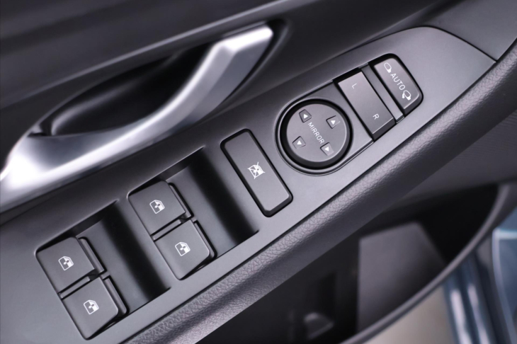 Hyundai i30 1.5 T-GDI 117 kW Smart Aut. CZ DPH