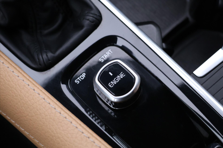 Volvo S90 2,0 T5 187kW Drive-E Momentum