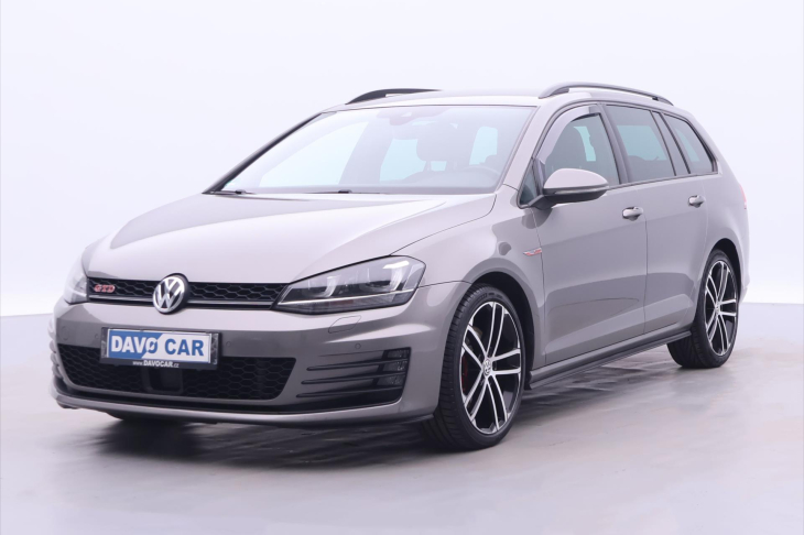 Volkswagen Golf 2,0 TDI 135kW DSG Serv.kniha