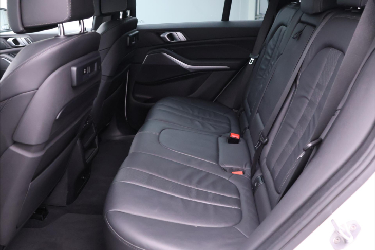 BMW X5 3,0 xDrive30d CZ M-paket DPH