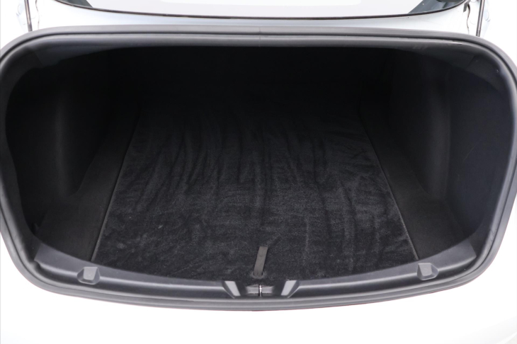 Tesla Model 3 239kW SR+ SOH 86,8%