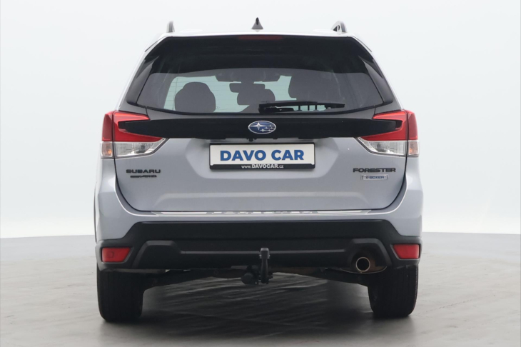 Subaru Forester 2,0 e-BOXER CVT Executive CZ