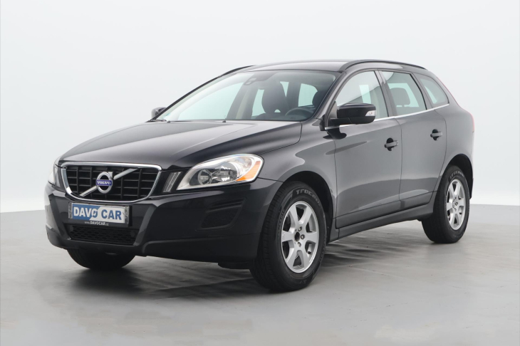 Volvo XC60 2,4 D3 120kW Momentum AWD AUT