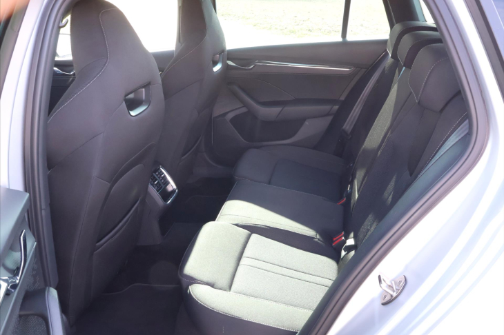 Škoda Octavia 2,0 TDI DSG Style Sport DPH