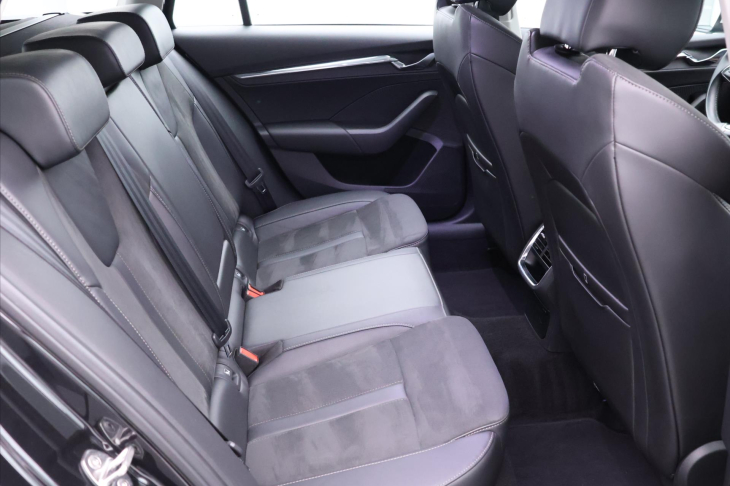 Škoda Octavia 2,0 TDI Scout 4x4 DSG DPH