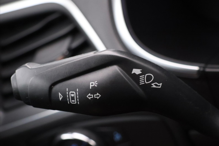 Ford S-MAX 2,0 TDCI 132kW Titanium
