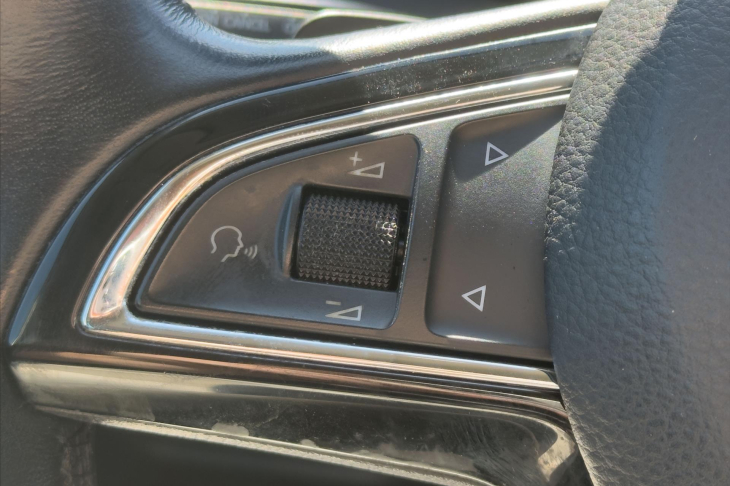Škoda Octavia 1,6 TDI DSG CZ Style LED DPH