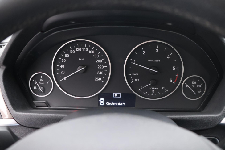 BMW Řada 3 2,0 318d xDrive Xenon Navi Kůže