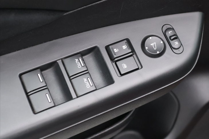Honda CR-V 1,6 D 88kW Comfort CZ Navi