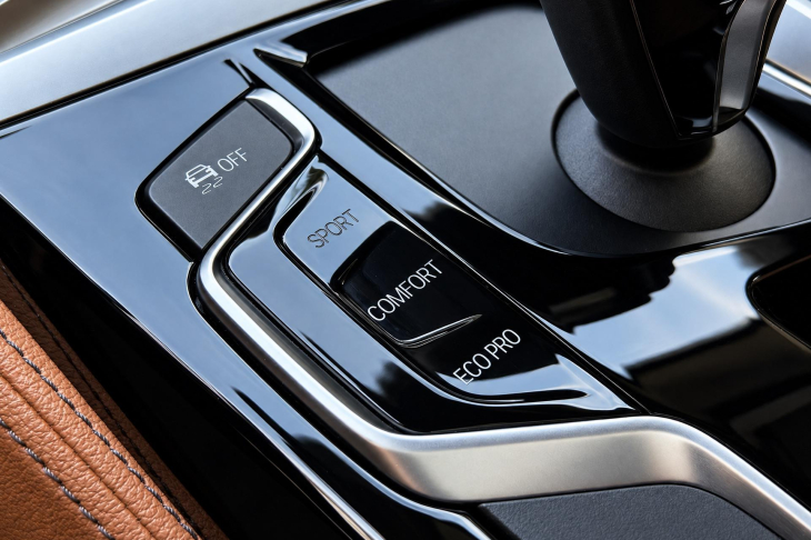 BMW Řada 5 2,0 530i xDrive Luxury Line
