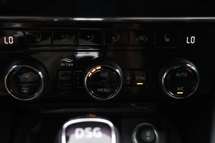 Škoda Superb 2,0 TDI 147kW DSG CZ Sportline DPH