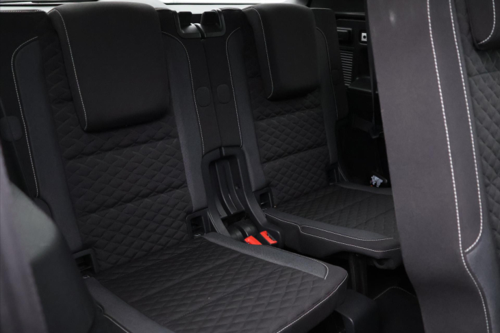 Volkswagen Touran 1,4 TSI 110kW DSG Join 7-Míst