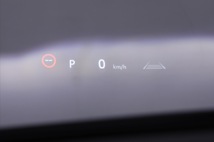 Toyota Corolla 2,0 HEV CZ Executive Sport DPH