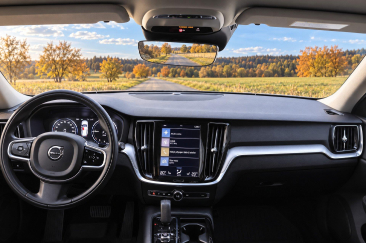 Volvo V60 2,0 B5 AWD Momentum Pro AT DPH