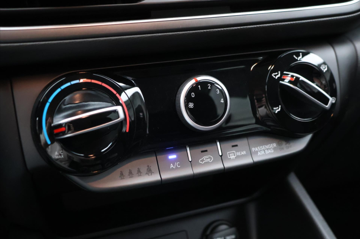 Hyundai Kona 1,0 T-GDI 88kW CZ 1.Maj DPH