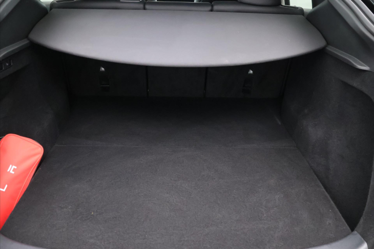 Tesla Model Y Long Range AWD CZ SoH 92%