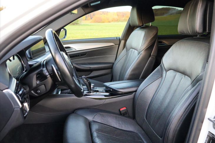 BMW Řada 5 3,0 540i xDrive Schnitzer DPH CZ