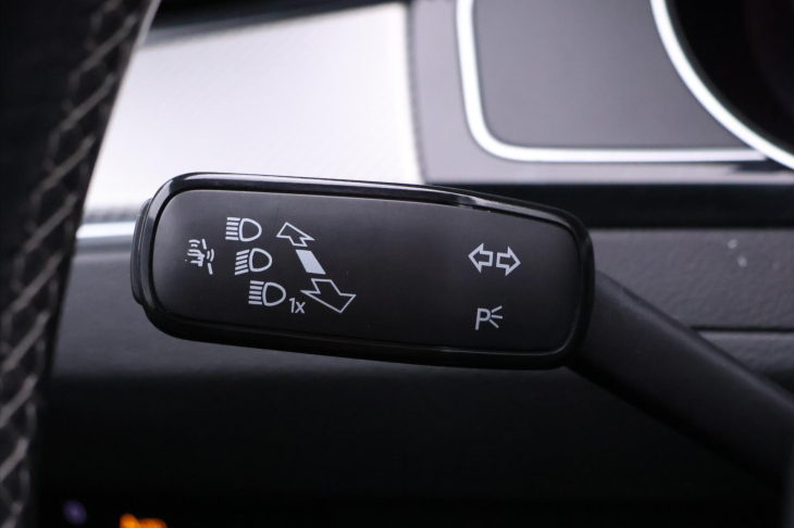 Volkswagen Passat 2,0 TSI 206kW R-line Highline