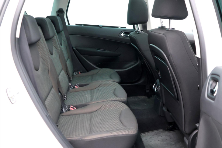 Peugeot 308 1,6 16V 88kW CZ Serv.Kniha