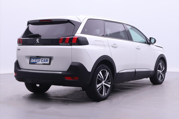 Peugeot 5008 1,2 PT 96kW CZ Allure 7-Míst