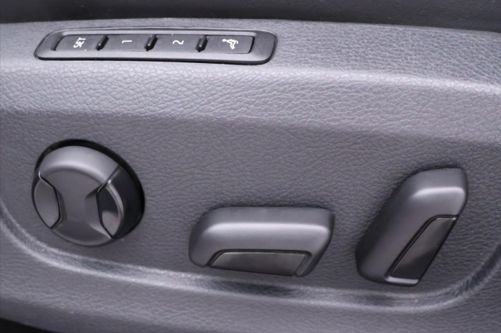 Škoda Superb 2,0 TDI DSG L&K 1.Maj. DPH