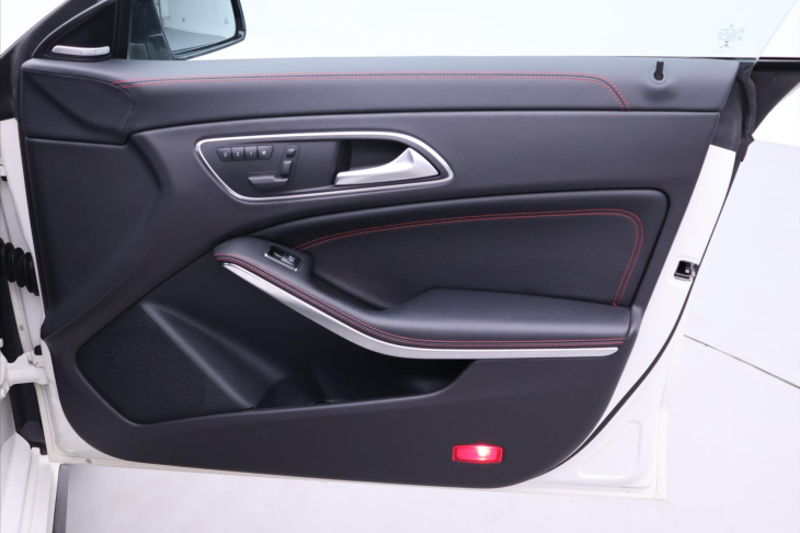 Mercedes-Benz CLA 2,0 45AMG 4-MATIC DPH CZ