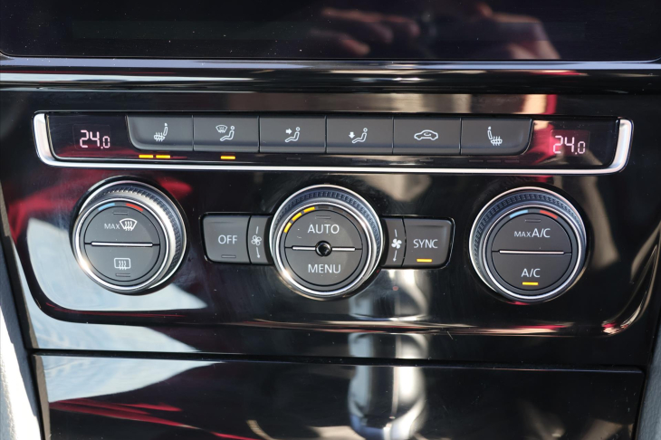 Volkswagen Golf 2,0 GTI 180kW DSG Performance