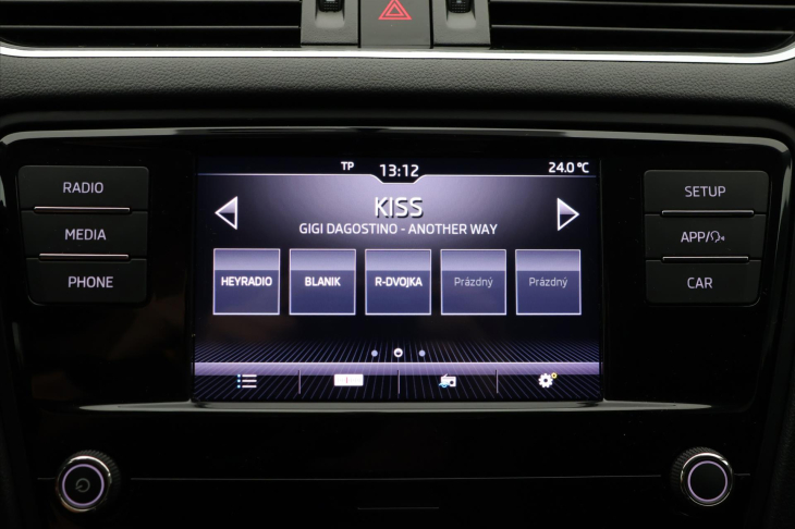 Škoda Octavia 1,6 TDI 85kW CZ Ambition DPH