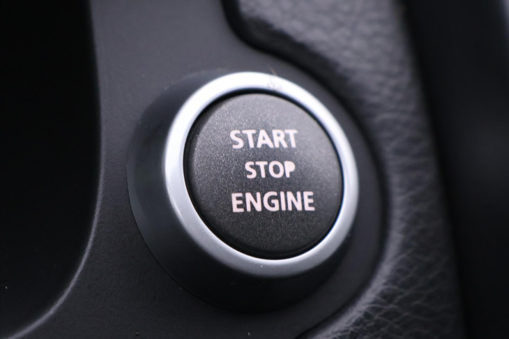 Land Rover Freelander 2,2 SD4 140kW S 4WD STK 2/27