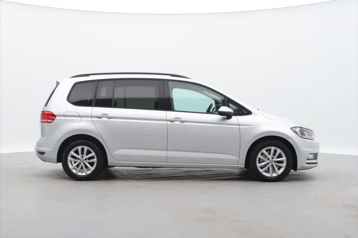Volkswagen Touran 1,6 TDI 81kW DSG 7-Míst Tažné