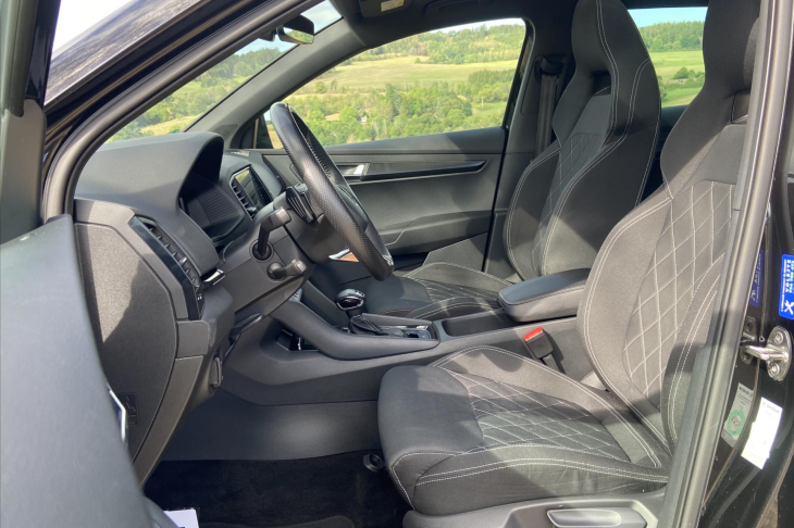 Škoda Karoq 2,0 TDI DSG Sportline 4x4 DPH