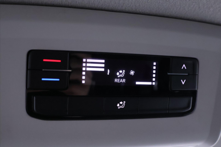 Volkswagen Transporter 2,0 TDI 110kW 9-Míst CZ DPH