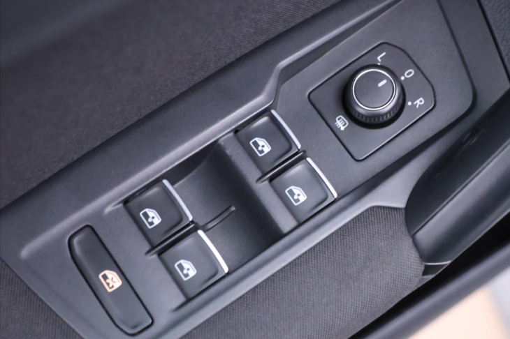 Volkswagen Tiguan 2,0 TDI 110kW DSG 4M DPH CZ