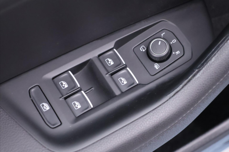 Volkswagen Passat 2,0 TDI 176 kW LED 4X4 CZ