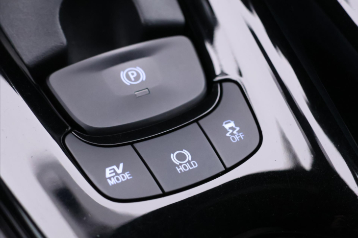 Toyota C-HR 1,8 Hybrid 72kW Selection CZ