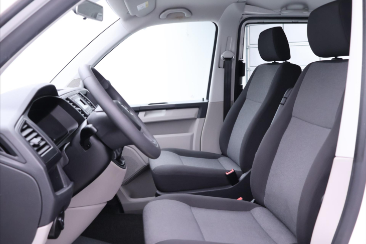 Volkswagen Transporter 2,0 TDI 9-Míst DPH Long 1.Maj.