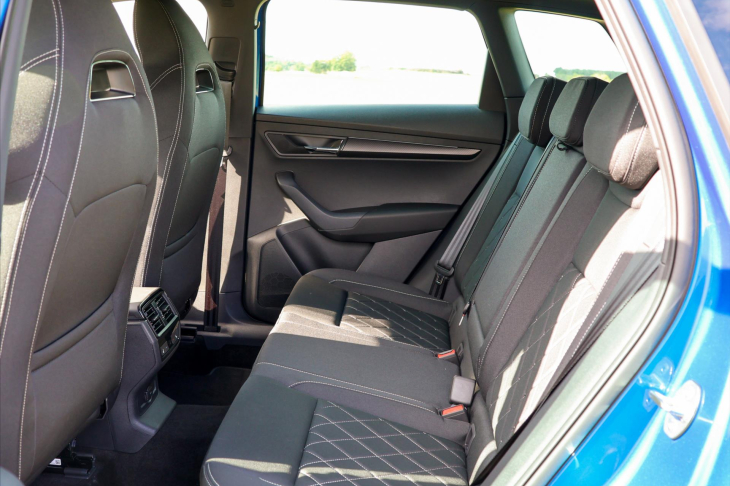 Škoda Karoq 2,0 TDI 4x4 DSG Sportline CZ