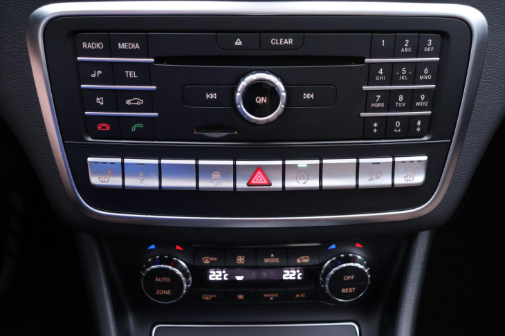 Mercedes-Benz CLA 2,0 45 AMG 280kW 4Matic