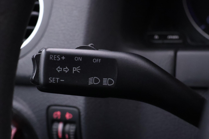 Volkswagen Golf Plus 1,9 TDI 77kW Klimatizace