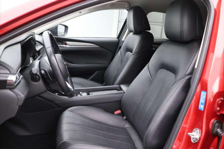 Mazda 6 2,5 Skyactiv-G 143kW Revolution TOP