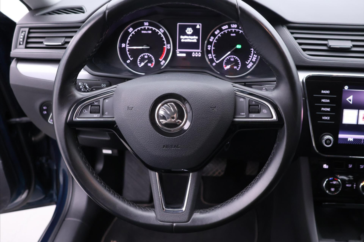 Škoda Superb 2,0 TDI 110kW DSG Navi LED