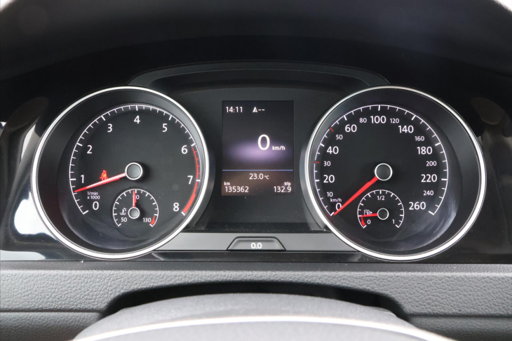 Volkswagen Golf 1,4 TSI 110kW Highline Navi