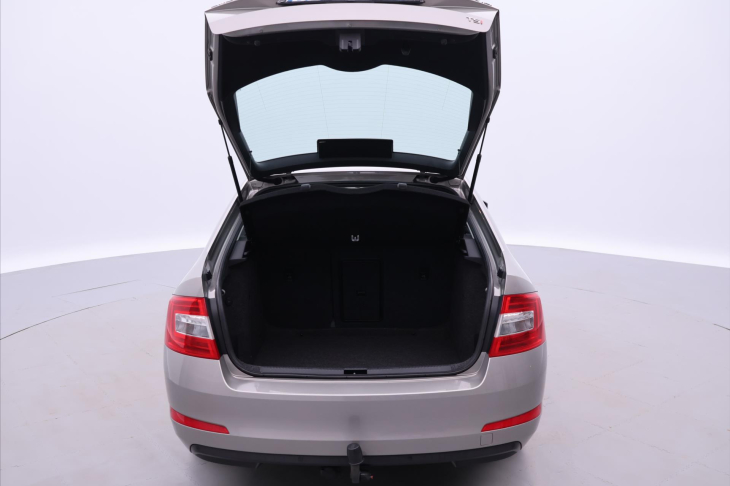 Škoda Octavia 1,4 TSI 103kW Elegance Xenon