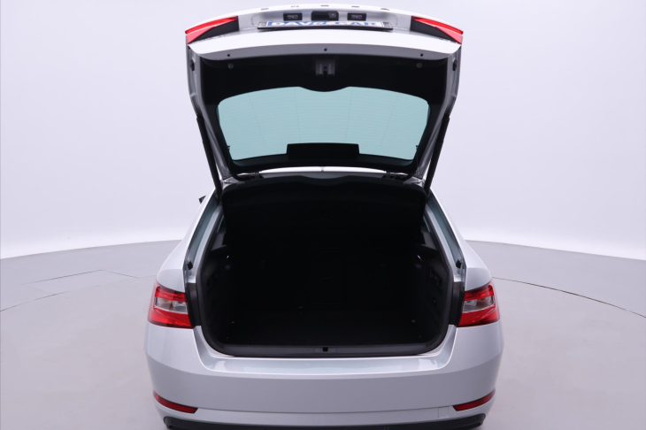 Škoda Superb 2,0 TDI 147kW DSG Style 4x4 CZ