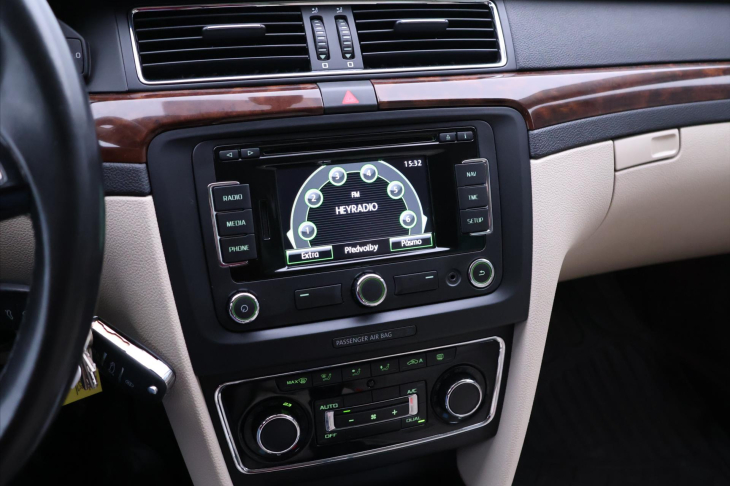 Škoda Superb 2,0 TDI 103kW DSG Elegance