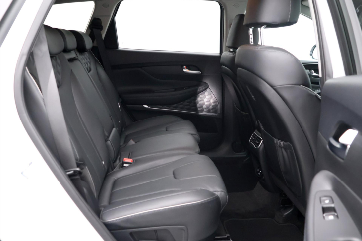 Hyundai Santa Fe 2,2 CRDi 142kW Style CZ DPH