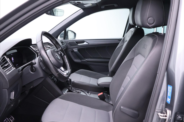 Volkswagen Tiguan 2,0 TDI 140kW DSG R-LINE 4M CZ