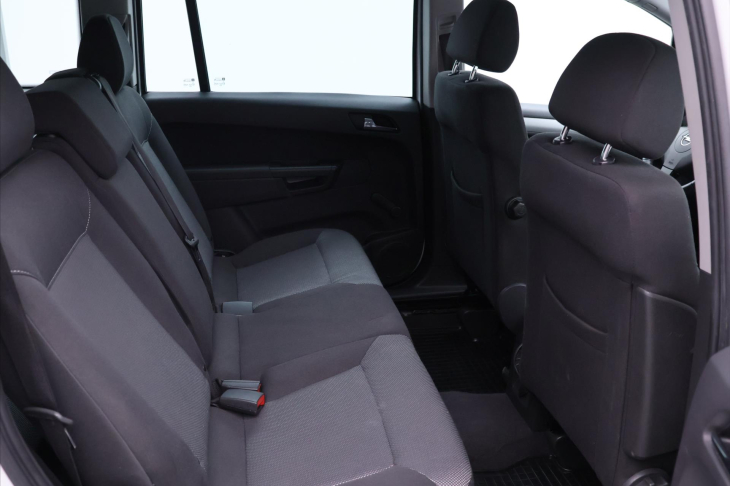 Opel Zafira 1,8 i 103kW Automat 7-Míst