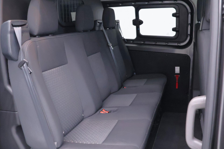 Ford Transit Custom 2,0 TDCI Aut. L2 6-Míst DPH