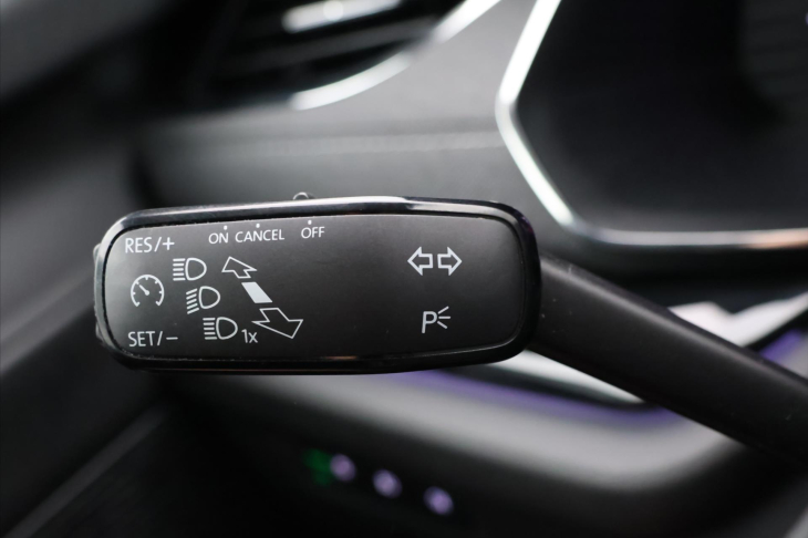 Škoda Octavia 1,5 TSI 110kW DSG CZ Style DPH